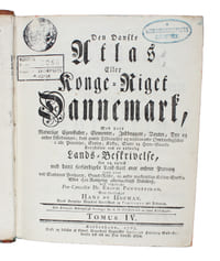 Den Danske Atlas Eller Konge=Riget Dannemark, Med dets Naturlige Egenskaber...forestillet ved en udførlig Lands=Beskrivelse med dertil forfærdigede Land=Kort over enhver-Provintz. Fortsat af Hans de Hofman. Tomus IV: (Aarhus Stift og Viborg Stift).