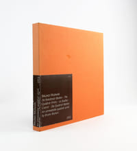 De Kwadraat-Bladen - The Quadrat-Prints - Le feuilles-Cadrat - Die Quadrat-Blatter. An unreadable quadrat-print by Bruno Munari