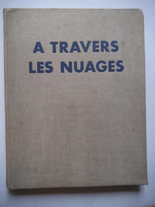 A travers les nuages