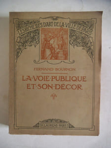 La voie publique et son décor