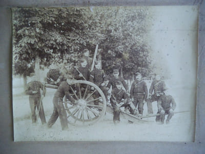  25ème  régiment d’artillerie de Chalons sur Marne. 