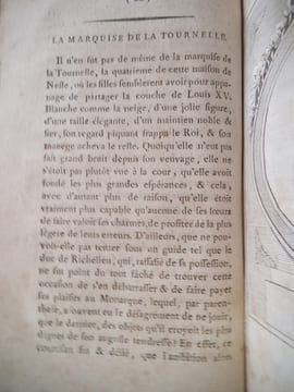 Vie privée des maitresses, ministres et courtisanes de Louis XV et des intendans et flatteurs de Louis XVI. . anonyme