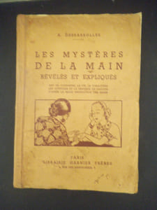 Les mystères de la main révélés et expliqués.