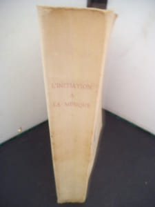L’initiation à la musique.