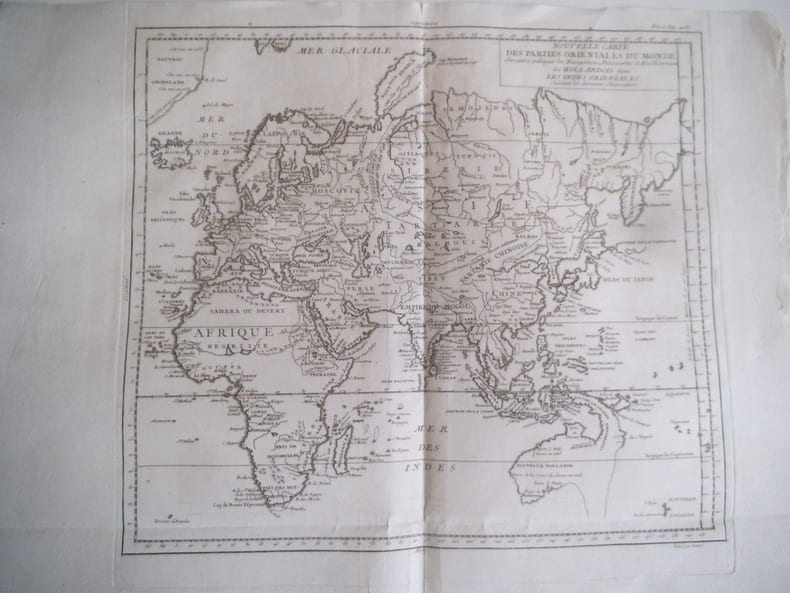Nouvelle carte des parties orientales du Monde servant &agrave; indiquer les navigations, d&eacute;couvertes et &eacute;tablissements des Hollandois dans les Indes ...