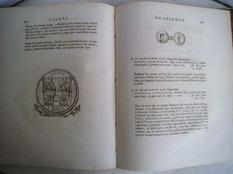 Ad numismata imperetorum Romanorum Aurea et argentea A Vaillantio edita, a d. Baldinio Aucta.. KHELL Von KHELLBURG Joseph.