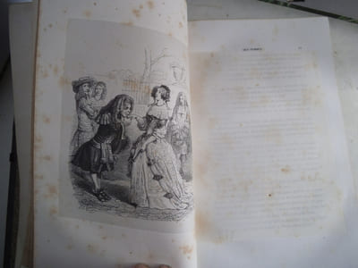 Les caractères ou les mœurs de ce siècle