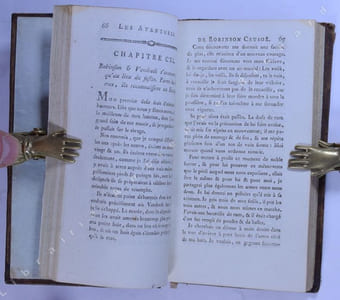 Aventures de Robinson Crusoë. Depuis sa fuite de la maison Paternelle jusqu'a son retour dans sa patrie. Tome 3 et dernier : 5 et 6 ième parties.