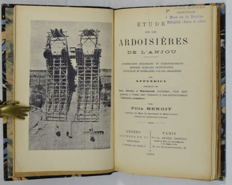 Étude sur les Ardoisières de l'Anjou. Considérations géologiques et Paléontologiques - Méthodes générales d'exploitation - Conclusions et généralités ...