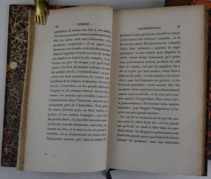 Voyage du maréchal duc de Raguse en Hongrie, en Transylvanie, dans la Russie méridionale, en Crimée, et sur les bords de la Mer d'Azoff, à ...