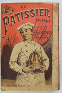 Le Pâtissier français contenant la manière de préparer soi-même pâtés, vol-au-vent, timbales, tourtes, bouchées, tartes, poudings, charlottes, soufflés, sirops, liqueurs et rafraîchissements, pour bal et soirées, crèmes, sorbets et glaces.