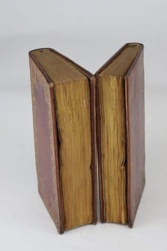 Heures imprimées par l'ordre de monseigneur le cardinal de Noailles, archevesque de Paris. Nouvelle édition, qui contient les offices selon l'usage de ...