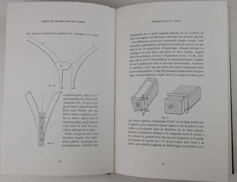 Traité de la Construction des Yachts à voiles. Bibliothèque de l'Union des Yachts Français. [et] Planches.. CHEVREUX, C. M.