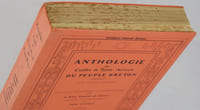Anthologie de Coiffes et Types actuels du peuple breton appliquée à ses origines ethniques. Prologue historique et commentaires. Dessins documentaires de Noëlle Couillaud.