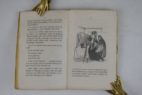 Physiologie de l'homme de loi par un homme de plume. Vignettes de MM. Trimolet et Maurisset.. [DAUMIER] (illustrations).