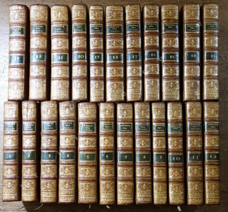  Abrégé de l'histoire générale des voyages, contenant ce qu'il y a de plus remarquable, de plus utile & de mieux avéré dans les Pays où les Voyageurs ont pénétré; les moeurs des Habitans, la Religion, les Usages, Arts & Sciences, Commerce, Manufactures; enrichie de Cartes géographiques & de figures
