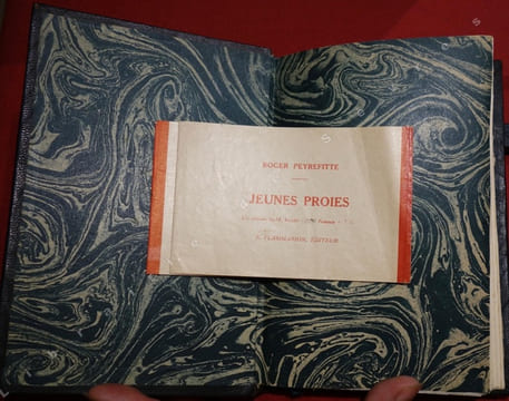Jeunes proies. PEYREFITTE (Roger)