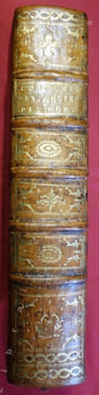 Costume des anciens peuples, à l'usage des artistes, par M. Dandré Bardon ; contenant Les Usages religieux, civils, domestiques & militaires des ...