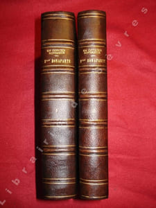 Histoire de la vie privée, politique et militaire de Napoléon Bonaparte et des armées françaises, depuis 1792 jusqu'à nos jours ;  précédée d'une introduction historique sur l'origine et les principaux évènements de la Révolution française, jusqu'à l'époque ou il prit le commandement en chef de l'armée d'Italie ; par un ancien officier supérieur