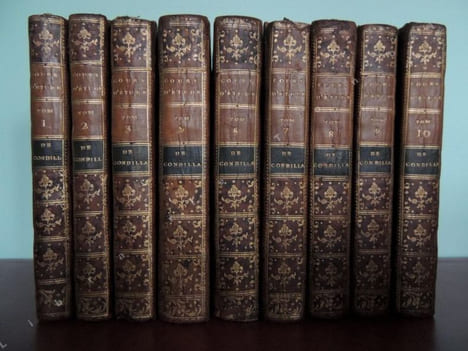 COURS D ' ETUDE POUR L ' INSTRUCTION DU PRINCE DE PARME , AUJOURD ' HUI S. A. R. L ' INFANT D. FERDINAND , DUC DE PARME ...