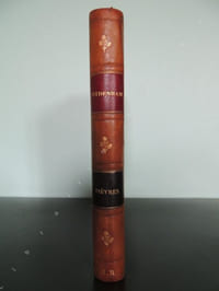 MEDECINE PRATIQUE DE SYDENHAM traduit par A.-F. Jault et revu par Baumes (suivi de : ) ESSAI SUR LES FIEVRES ET DISSERTATIONS SUR LES MAUX DE GORGE GANGRENEUX ET LA COLIQUE DE DEVONSHIRE par Jean Huxam