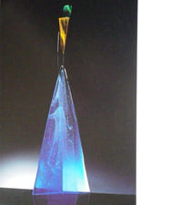 Bleu & Verre. Art du verre contemporain en France et aux Etats-Unis.