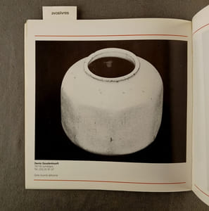 CERAMIQUE CONTEMPORAINE. Exposition organisée par la Maison des Métiers d’Art Français, à la Bibliothèque Forney, Paris, du 16 novembre 1978 au 27 janvier 1979.