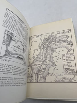 Les Causses Majeurs. Gorges du Tarn et Cévennes, canyons et ruinifores, âbimes et cavernes, rivières souterraines et résurgences. MARTEL E.A.