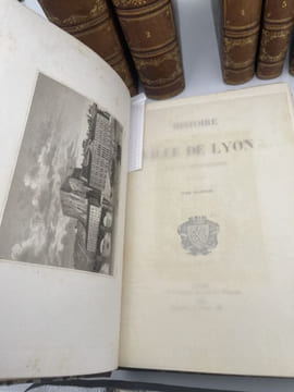 Histoire de la ville de Lyon. Revue et augmentée. 6 volumes complet. MONFALCON Jean-Baptiste