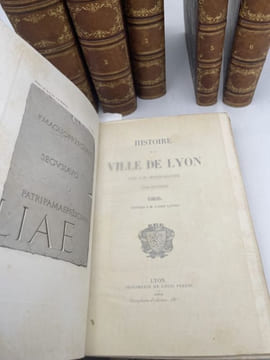 Histoire de la ville de Lyon. Revue et augmentée. 6 volumes complet. MONFALCON Jean-Baptiste