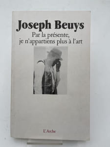Par la présente, je n'appartient plus à l'art
