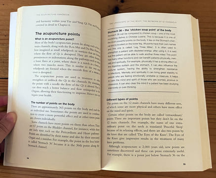 The acupuncture Handbook. Angela Hicks