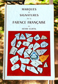 Marques et signatures de la faïence française