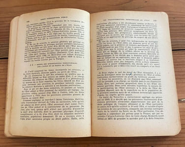 Manuel de droit international public 