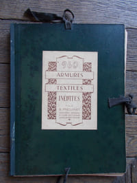 DEUXIEME ATLAS D'ARMURES  960 ARMURES TEXTILES INEDITES  PAR B. FRESSINET (conservateur honoraire du musée des tissus   de la ville de Saint-Etienne)