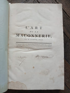 Descriptions des arts et métiers faites ou approuvées 
par messieurs de l'Académie Royale des Sciences.
-L'Art de la maçonnerie
-L'Art du tuilier et du briquetier.
-Art de tirer des carrières la pierre d'ardoise, de la fendre et de la tailler
-Art du couvreur
-