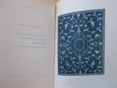La reliure moderne, artistique et fantaisiste -Illustrations reproduites d'après les originaux par P.Albert-Dujardin et   dessins allégoriques de J.Adeline, G.Fraipont, A.Giraldon .  Frontispice de Albert Lynch, gravé par Manesse.