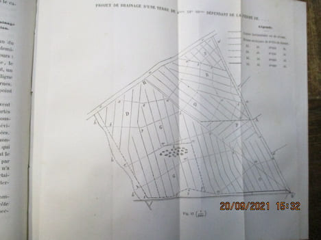 Traité de drainage ou lettres sur l'assainissement des terrains humides.. LECLERC (J. M. J.)