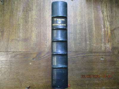 L'Enfer des classiques, poèmes légers des grands écrivains du 15° au 18° siècle, recueillis & annotés par Pierre Dufay.