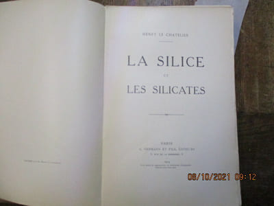 La silice et les silicates.