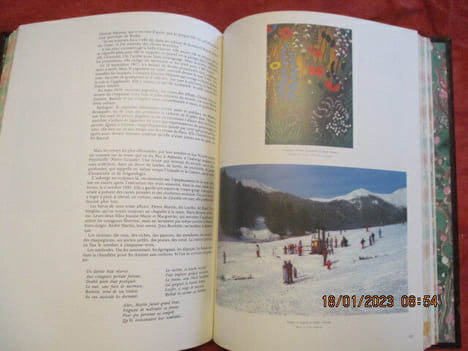 l'Auvergne et le Massif Central d'hier et de demain. Recherches iconographiques Nicole Gault.. ANGLADE (Jean)