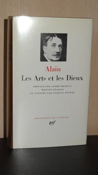 LES ARTS ET LES DIEUX - BIBLIOTHÈQUE DE LA PLÉIADE