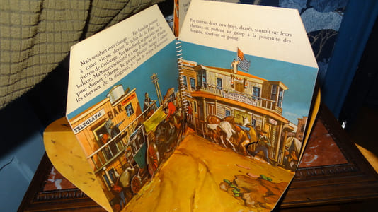 LE FAR-WEST - ALBUM EN RELIEF - POP-UP