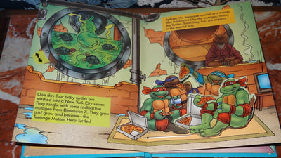 TEENAGE MUTANT HERO TURTLES POP-UP STORYBOOK - TORTUES NINJA