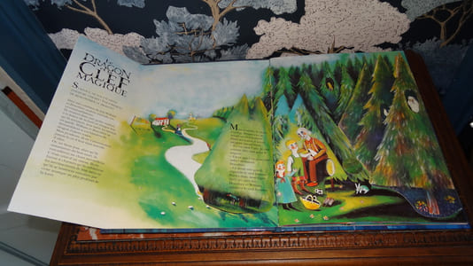 LE DRAGON ET LA CLEF MAGIQUE - LIVRE ANIMÉ - POP-UP
