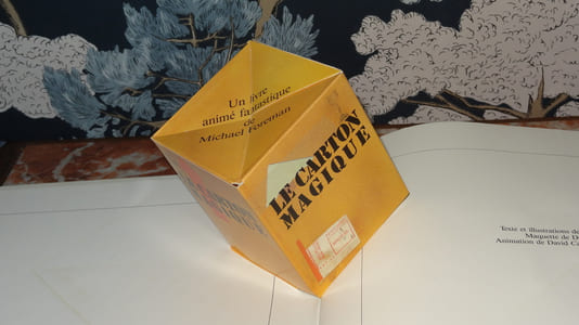 LE CARTON MAGIQUE - UN LIVRE ANIMÉ FANTASTIQUE