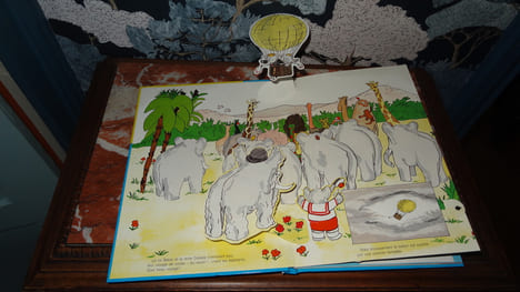 LE LIVRE ANIMÉ DU VOYAGE DE BABAR. BRUNHOFF Jean de