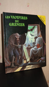 LES VAMPIRES DU GRENIER - LIVRE ANIMÉ EN RELIEF - POP-UP