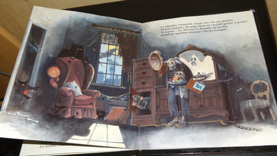 LES VAMPIRES DU GRENIER - LIVRE ANIMÉ EN RELIEF - POP-UP
