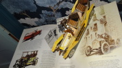 UN SIÈCLE DE GRANDES AUTOMOBILES - UN LIVRE EN RELIEF - POP-UP. COLLECTIF